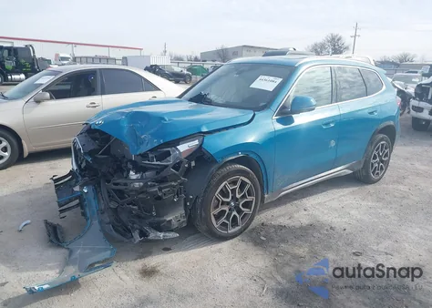 2025 BMW X1 xDrive28I z USA, uszkodzony, nr VIN WBX73EF00S5094268